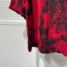 Load image into Gallery viewer, Irregular Printed Loose Red Shirt