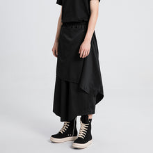 Load image into Gallery viewer, Irregular Layered Casual Samurai Hakama