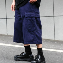 Load image into Gallery viewer, Vintage-style Multiple Pockets Cropped Trousers