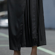 Load image into Gallery viewer, Fake Two-piece Thin Strappy Loose Pleated Pants