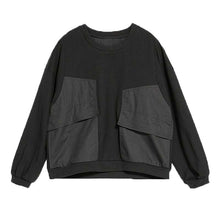 Load image into Gallery viewer, Round Neck Long Sleeve Pocket T-Shirt