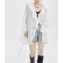 Load image into Gallery viewer, Large Ruffled V-neck And Tie-up Loose Shirt
