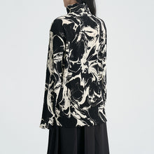 Load image into Gallery viewer, Printed Turtleneck Shirt