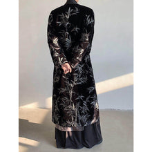 Load image into Gallery viewer, Silver Bamboo Embroidery Loose-fitting Long Taoist Robe