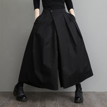 Load image into Gallery viewer, Pleated Black Wide Leg Pants
