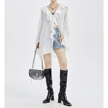 Load image into Gallery viewer, Large Ruffled V-neck And Tie-up Loose Shirt
