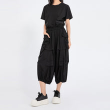Load image into Gallery viewer, Women's Pleated Loose Casual Capri Pants