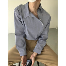 Load image into Gallery viewer, Blue Striped Loose Fit Shirt