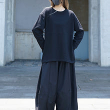 Load image into Gallery viewer, Pure Black Versatile Loose Long Sleeves
