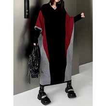 Load image into Gallery viewer, Women's Contrast Panel Loose Batwing Sleeve V Neck Knitted Dress