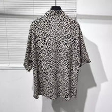 Load image into Gallery viewer, Leopard Print Wrinkle-free Loose-fitting Shirt