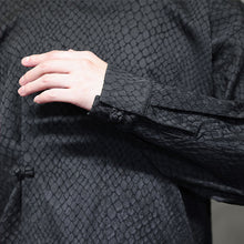 Load image into Gallery viewer, Vintage Python Jacquard Disc-button Shirt
