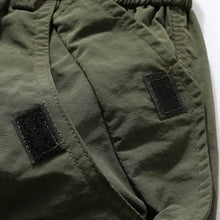 Load image into Gallery viewer, Large Pocket Zipper Casual Loose Shorts
