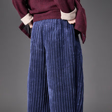 Load image into Gallery viewer, Thickened Reversible Corduroy Trousers