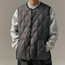 Load image into Gallery viewer, Japanese Casual Workwear Reversible Vest