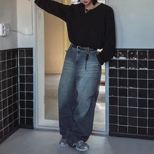 Load image into Gallery viewer, Loose-fitting Crew Neck Base Layer T-shirt