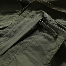 Load image into Gallery viewer, Large Pocket Zipper Casual Loose Shorts