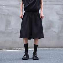 Load image into Gallery viewer, Loose Draped Three-dimensional Pleated Casual Suit Shorts