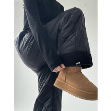 Load image into Gallery viewer, Padded Straight Loose Warm Cotton Trousers