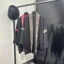 Load image into Gallery viewer, Faux-layered Spliced Cape Coat