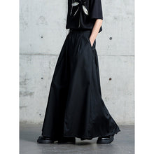 Load image into Gallery viewer, Multi-piece Fake Two-piece Wide-leg Culottes Samurai Pants