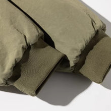 Load image into Gallery viewer, Color-blocked Crew Neck Quilted Cotton Coat