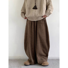Load image into Gallery viewer, Retro Thick Woolen Loose Bloomers