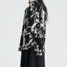 Load image into Gallery viewer, Printed Turtleneck Shirt
