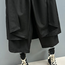 Load image into Gallery viewer, Irregular Multi-layer Cropped Hakama Pants