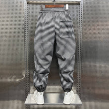 Load image into Gallery viewer, Plaid loose legged casual pants
