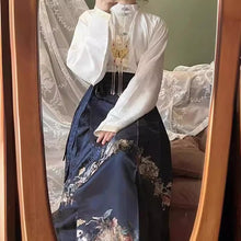 Load image into Gallery viewer, Retro Pattern Horse Face Skirt