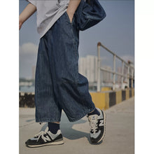Load image into Gallery viewer, Cropped Loose-fitting Casual Jeans