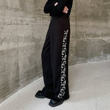 Load image into Gallery viewer, Embroidered Straight Trousers