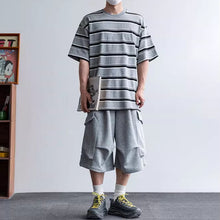 Load image into Gallery viewer, Middle Pleated Multi-pocket Cropped Sweatpants