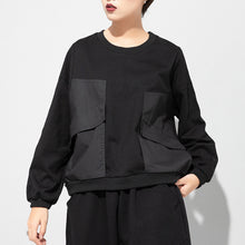 Load image into Gallery viewer, Round Neck Long Sleeve Pocket T-Shirt