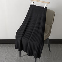 Load image into Gallery viewer, Knitted Mid Length Pleated Skirt
