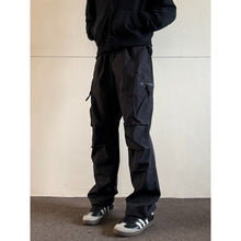 Load image into Gallery viewer, Quick-dry Loose Straight-leg Multi Pocket Utility Cargo Pants