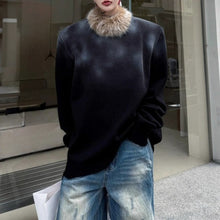 Load image into Gallery viewer, American style Distressed Spray-painted Fur Collar Sweater
