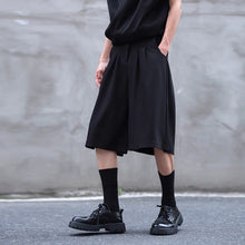 Load image into Gallery viewer, Loose Draped Three-dimensional Pleated Casual Suit Shorts