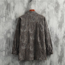 Load image into Gallery viewer, Retro Python Pattern Button-Down Jacquard Zen Shirt