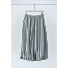 Load image into Gallery viewer, Women's Japanese Lightweight Pleated Hem Cropped Wide-leg Pants