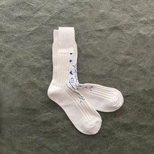 Load image into Gallery viewer, Splash Ink Thick Line Crew Socks
