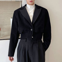 Load image into Gallery viewer, Cropped Paneled Jacket