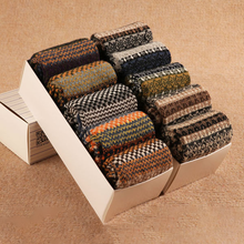 Load image into Gallery viewer, Men's Retro Ethnic Socks