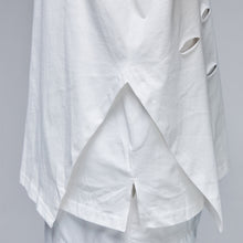 Load image into Gallery viewer, Ripped Loose Vest Bottoming Shirt