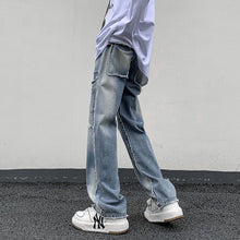 Load image into Gallery viewer, Straight Leg Loose Fit Frayed Wash Jeans