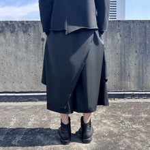 Load image into Gallery viewer, Black Wide-leg Hakama