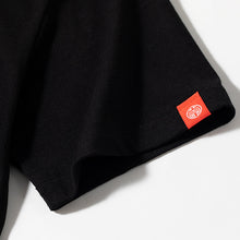 Load image into Gallery viewer, Lion Embroidered Crew Neck Short Sleeve T-Shirt