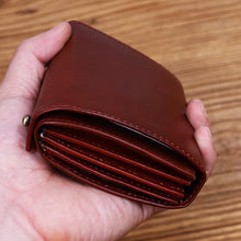 Load image into Gallery viewer, Tri-Fold Vintage Leather Wallet