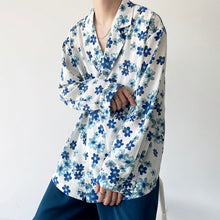 Load image into Gallery viewer, Retro Orchid Long Sleeve Shirt
